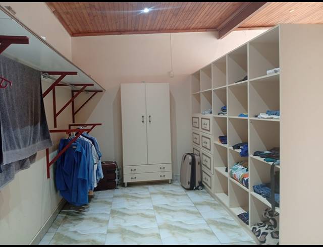 3 BEDROOM HOUSE FOR SALE IN MOUNTAIN VIEW